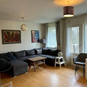  Lejlighed Med Udsigt Til Frederiksberg Have